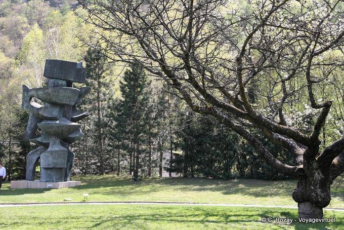 Martigny, Gianadda foundation, Alicia Penalba, the double - Switzerland