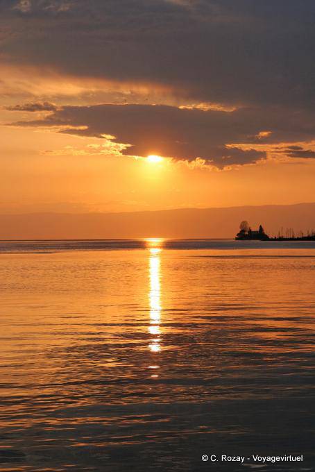 Hide and seek of sun on the lake Montreux - Switzerland