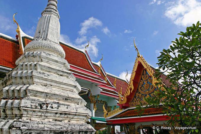 Stone Chedi, Wat Choeng Phanan, Ayutthaya - Thailand