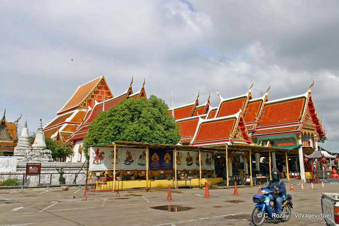 Exterior, Wat Choeng Phanan, Ayutthaya - Thailand