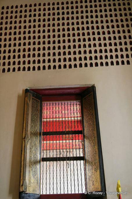 Home Decor, Wat Choeng Phanan, Ayutthaya - Thailand