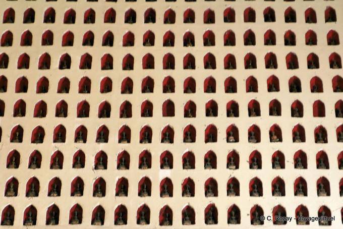 Niches to the ten thousand Buddhas, Wat Choeng Phanan, Ayutthaya - Thailand
