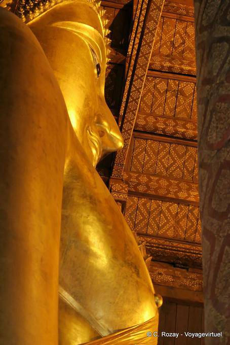 Golden Buddha bottom view, Wat Choeng Phanan, Ayutthaya - Thailand