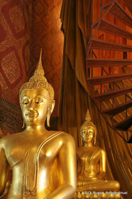 Buddhist alignment, Wat Choeng Phanan, Ayutthaya - Thailand