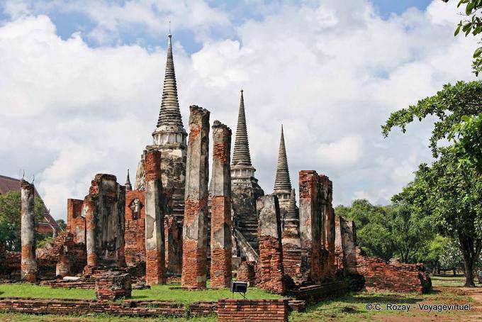 The columns of the great temple, Wat Phra Sri Samphet, Ayutthaya - Thailand