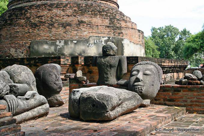 Sculptures in pieces, Wat Raj Burana, Ayutthaya - Thailand
