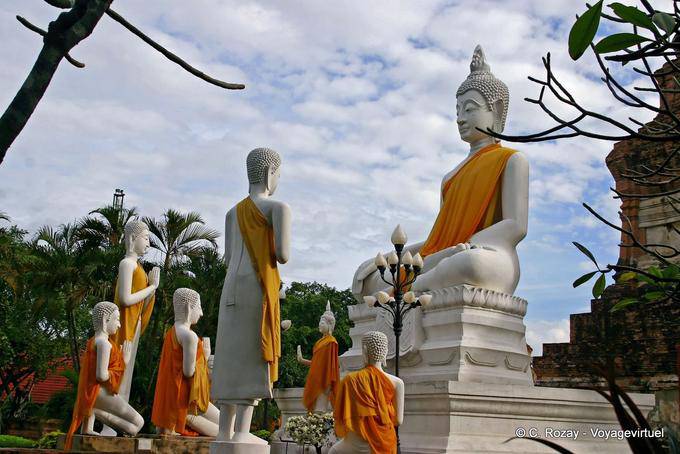 Prayer group statues, Wat Yai Chai Mongkol, Ayutthaya - Thailand