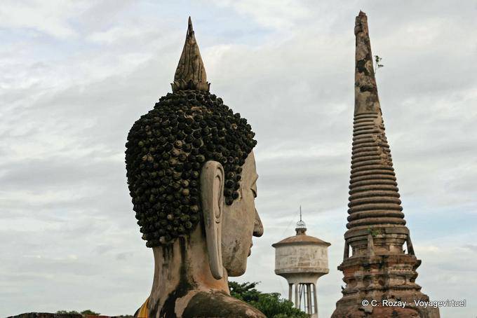 Comical shapes, Wat Yai Chai Mongkol, Ayutthaya - Thailand