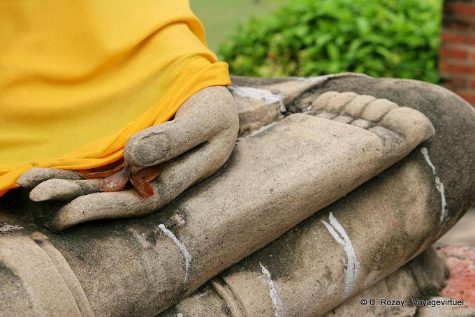 Flowery hand on foot Buddha, Wat Yai Chai Mongkol, Ayutthaya - Thailand