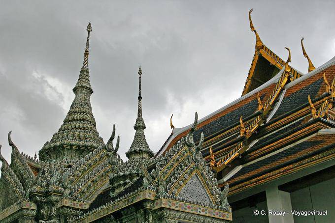 Exterior decoration Rich, Wat Pho, Bangkok - Thailand