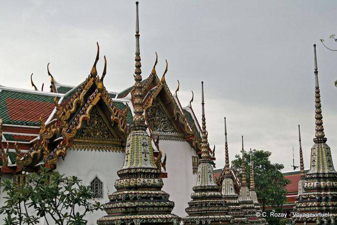 Porcelain decoration on stupas, Wat Pho, Bangkok - Thailand