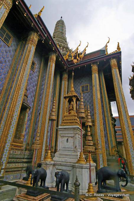 The Sanctuary surrounded by elephants, Wat Phra Kaew, Bangkok - Thailand