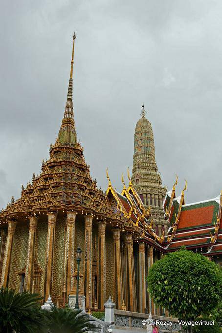 Phra Mondop and bellfry, Wat Phra Kaew, Bangkok - Thailand