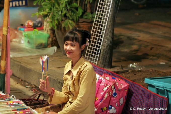 Woman selling trinkets, Chiang Mai - Thailand