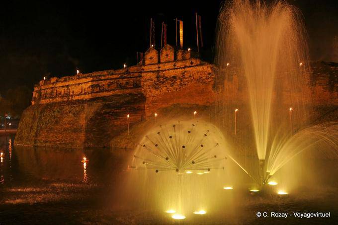 Illuminated fountains, Chiang Mai - Thailand