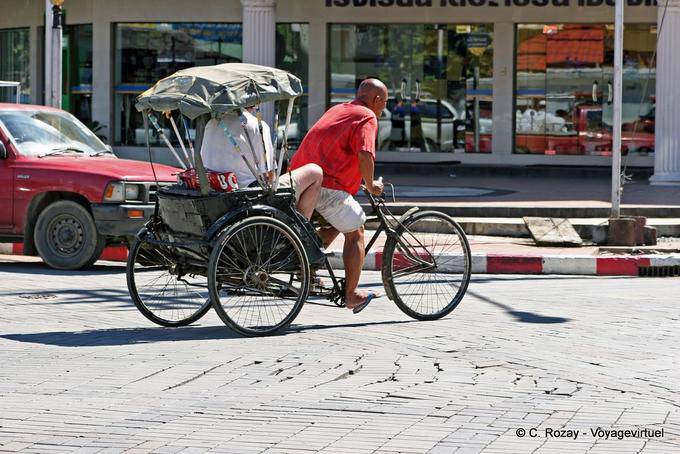 Taxi scooter, Chiang Mai - Thailand