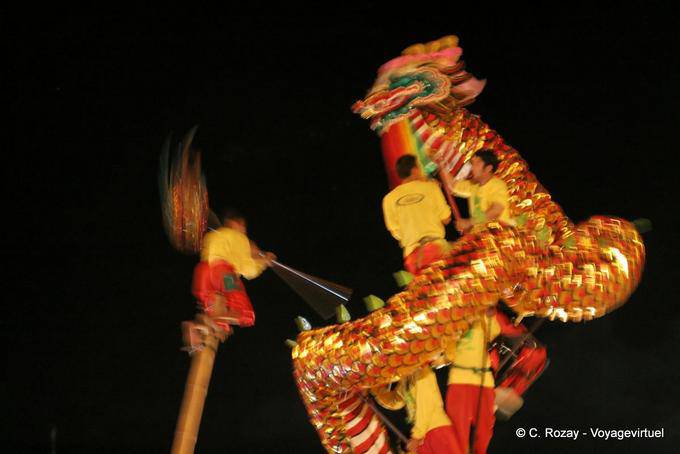 Night battle against the monster, Chiang Mai - Thailand