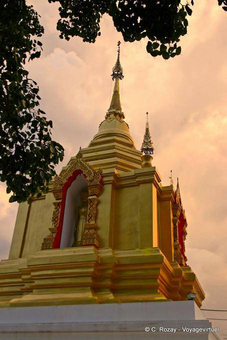 Chedi with a standing Buddha, Wat Sri Gerd, Chiang Mai Temple - Thailand