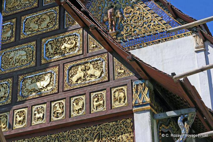 Focus on the decoration of Wat Chedi Luang, Chiang Mai Temple - Thailand