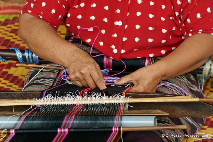 Dexterity craftswoman, Chiang Mai - Thailand