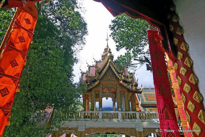Small open temple, Wat Doi Suthep, Chiang Mai - Thailand
