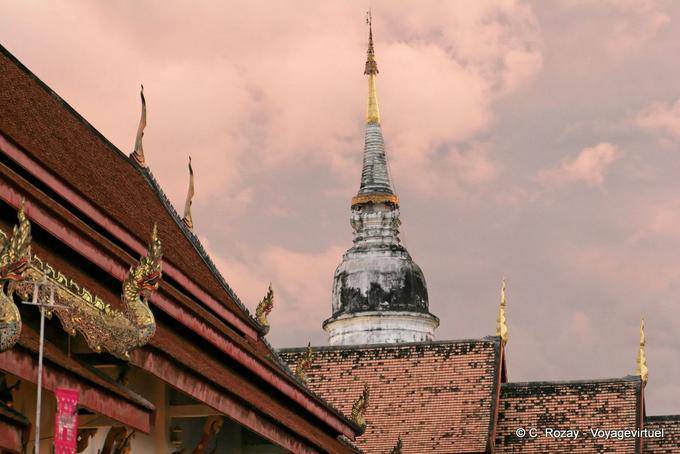 Roofs and upper chedi, Wat Phra Singh, Chiang Mai - Thailand