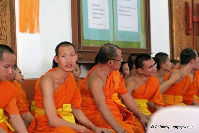 Monks Assembly, Wat Phra Singh, Chiang Mai - Thailand