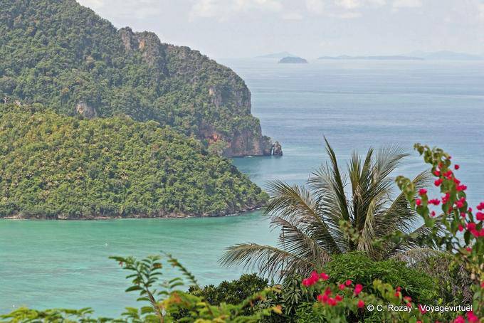 View Yongkasem Bay, Koh Phi Phi - Thailand