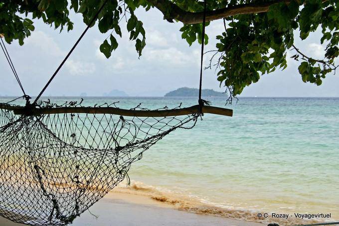 The net suspended, Koh Phi Phi - Thailand