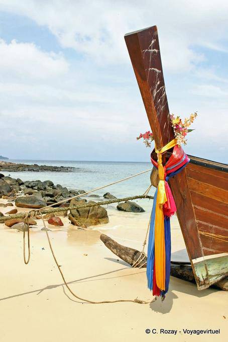 Traditional boat nose, Koh Phi Phi - Thailand