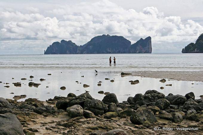 Facing Hin Phae, Phi Phi Island - Thailand