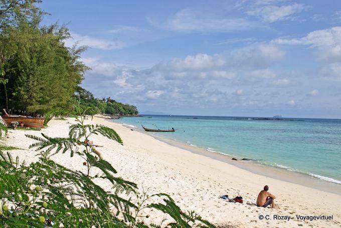 Towards the end of the Long Beach, Koh Phi Phi - Thailand