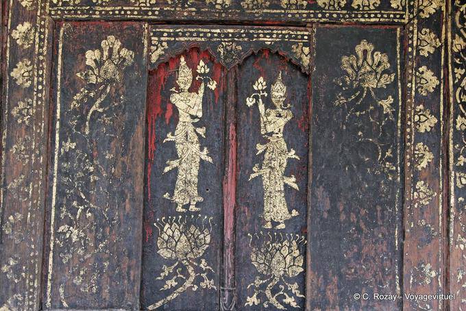 Old paint on the door, Wat Phra That Lampang Luang - Thailand