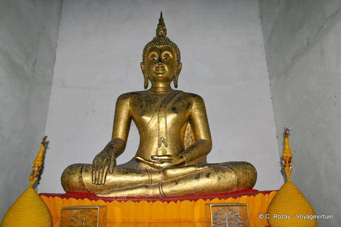 A bare Buddhist chapel, Phitsanulok - Thailand