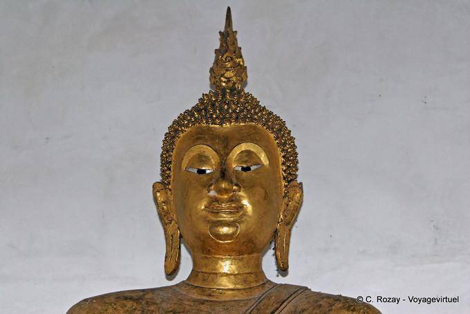 Head Buddhist temple in Sri Rattana Mahathat it, Phitsanulok - Thailand