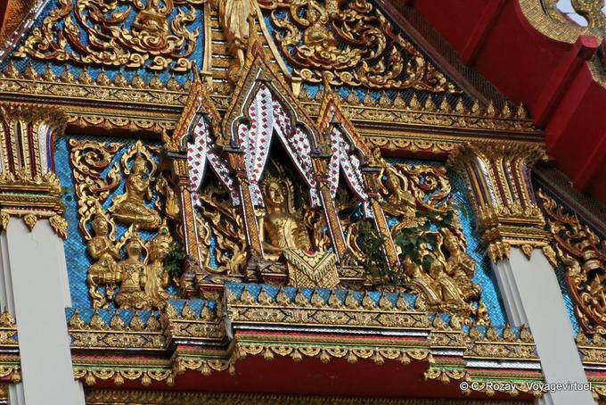 Small enchassé Buddha, Wat Chalong, Phuket - Thailand