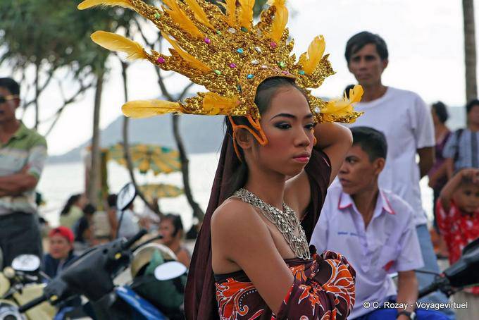My thing in feathers, Festival Patong, Phuket - Thailand