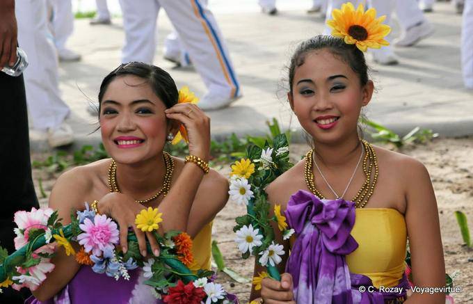 Flower girls, Festival Patong, Phuket - Thailand