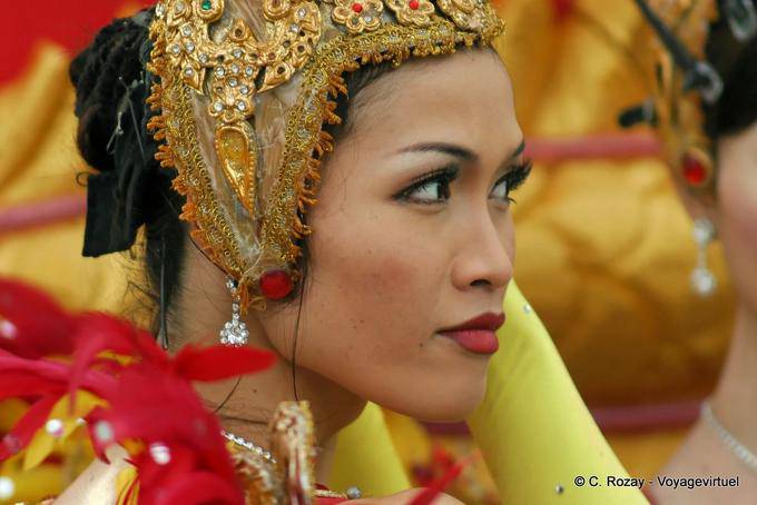 Lips and eyes, Festival Patong, Phuket - Thailand