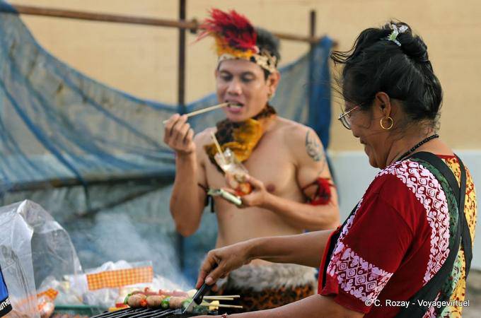 Making kebabs, Festival Patong, Phuket - Thailand