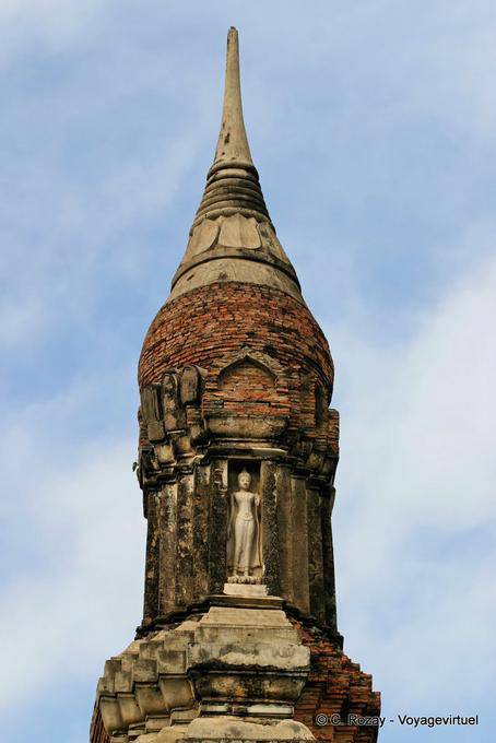 Chedi housing a standing Buddha, Sukhothai, Wat Mahathat - Thailand