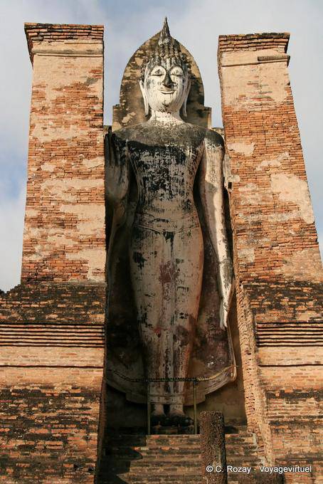 Attharot Phra Buddha, Sukhothai, Wat Mahathat - Thailand