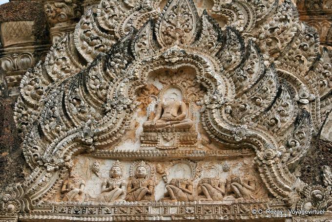Sculptural frieze and lace, Sukhothai, Wat Mahathat - Thailand