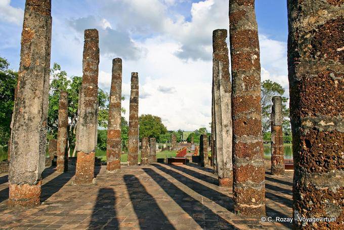 Shadows of the columns of the temple, Sukhothai, Wat Sa Si - Thailand