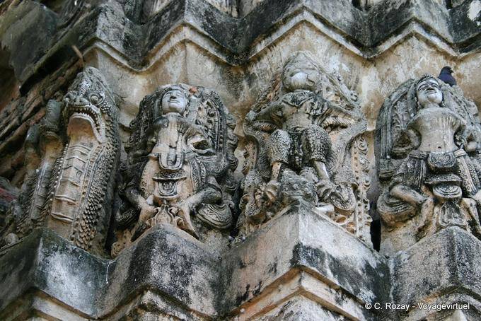 Nagas and decoration of the temple, Sukhothai, Wat Sa Si - Thailand
