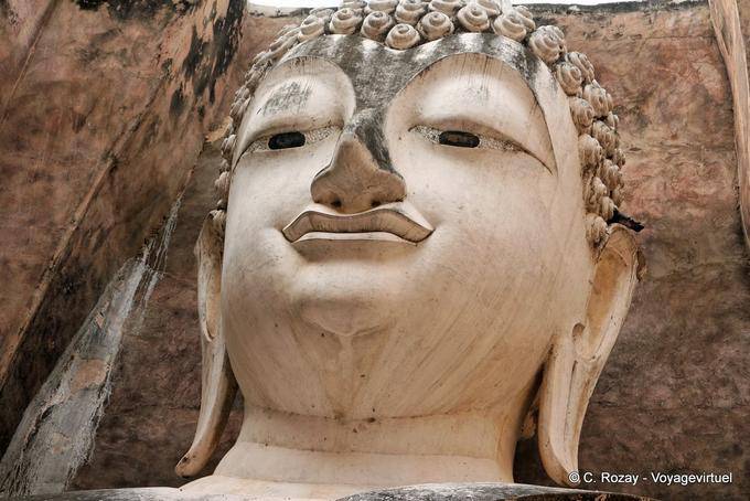 Head of Buddha sitting 15 meters, Sukhothai, Wat Sri Chum - Thailand