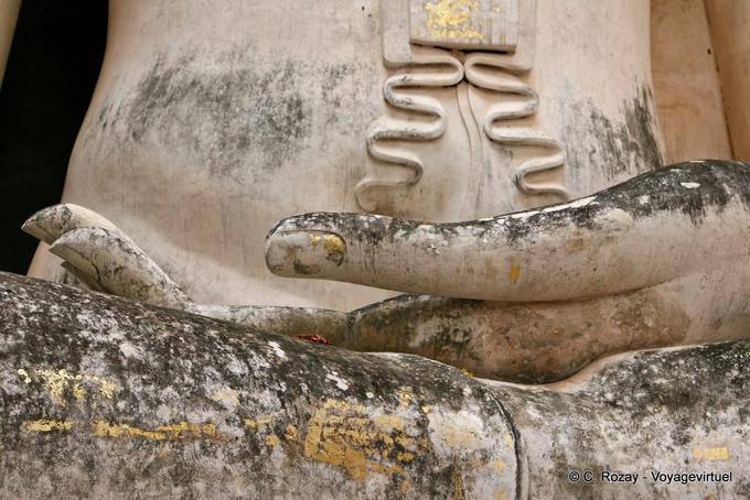Hand meditation Phra Achana, Sukhothai, Wat Sri Chum - Thailand