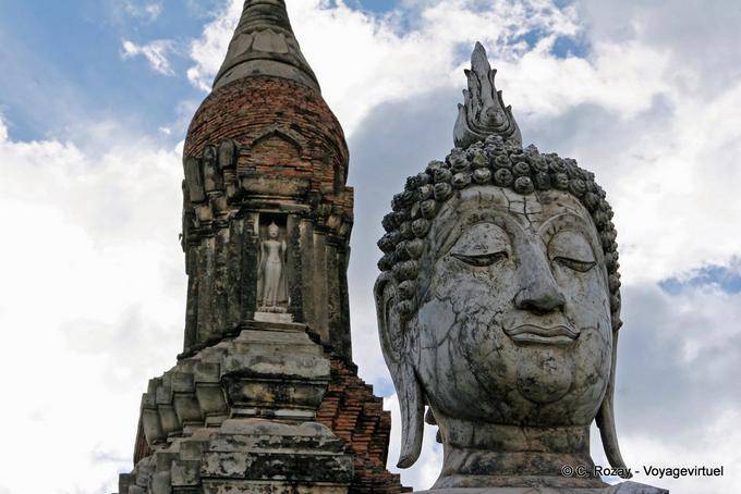 Buddha head and niche chedi in lotus flower, Sukhothai, Wat Trapang Ngoen - Thailand