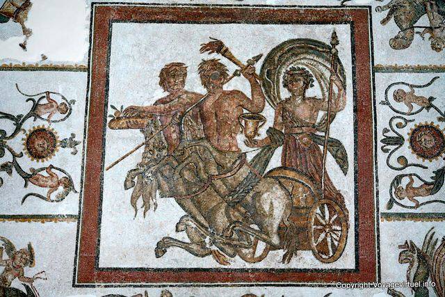 Mosaic winner chariot drawn by centaurs, National Museum of Bardo - Tunisia