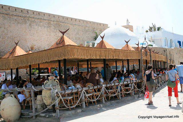 Hammamet, covered bar behind the ramparts - Tunisia